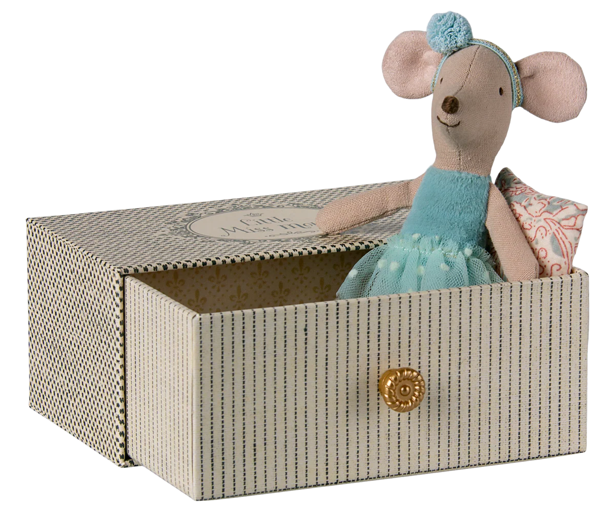 Dancing Mouse in Daybed | Little Sister