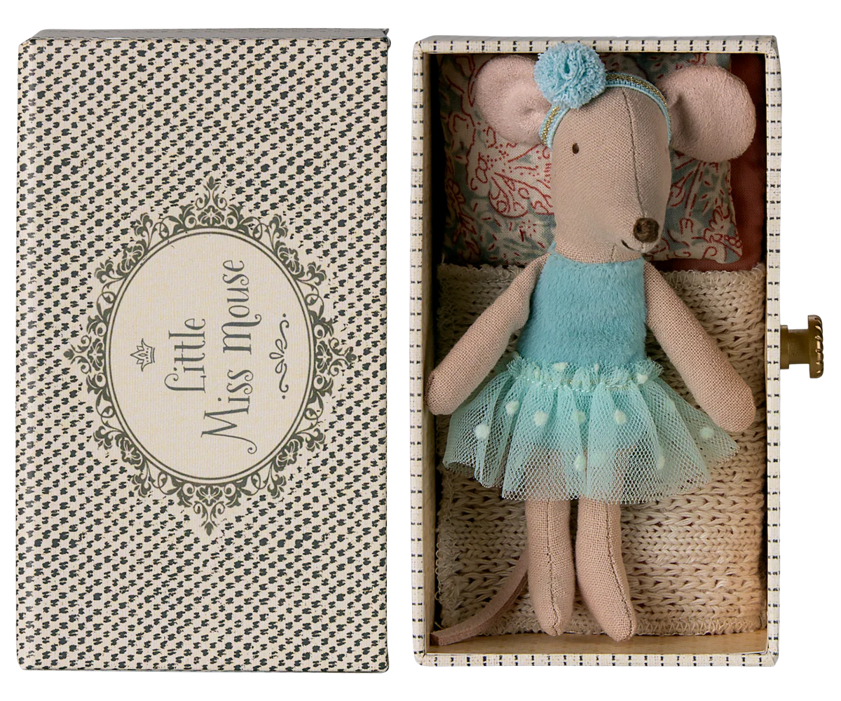 Dancing Mouse in Daybed | Little Sister