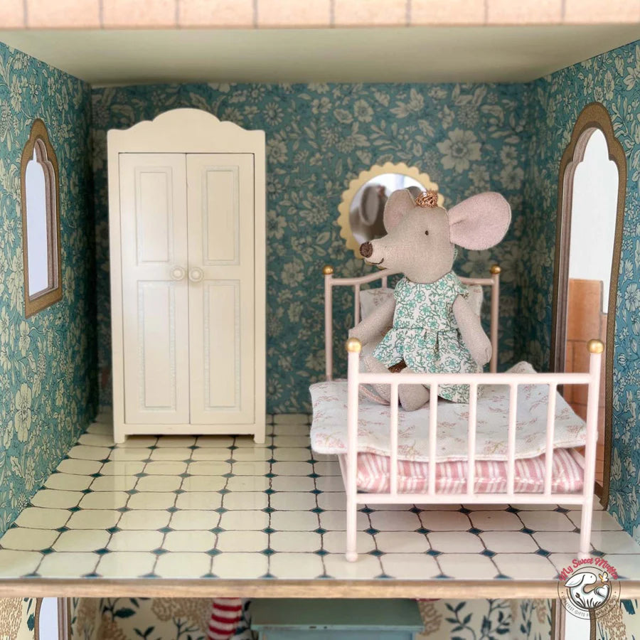 Princess Little Sister in Matchbox