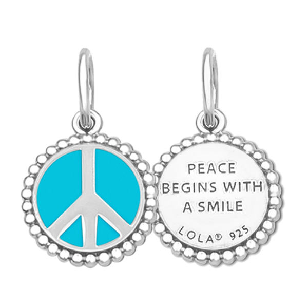 Lola Peace Sign Pendant | Silver