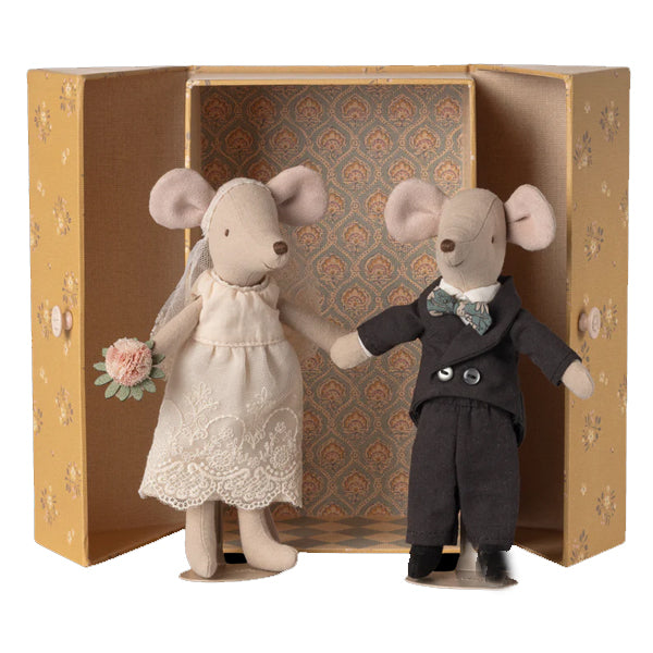 Wedding Mice Couple in Box