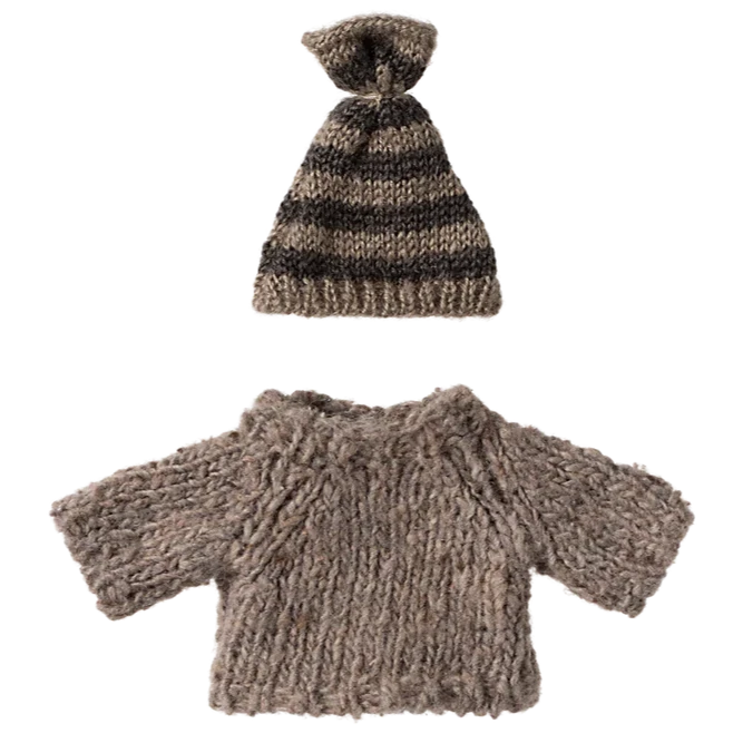 Knitted Sweater and Hat