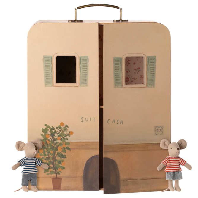 SuitCasa | Little Sister and Brother Mouse