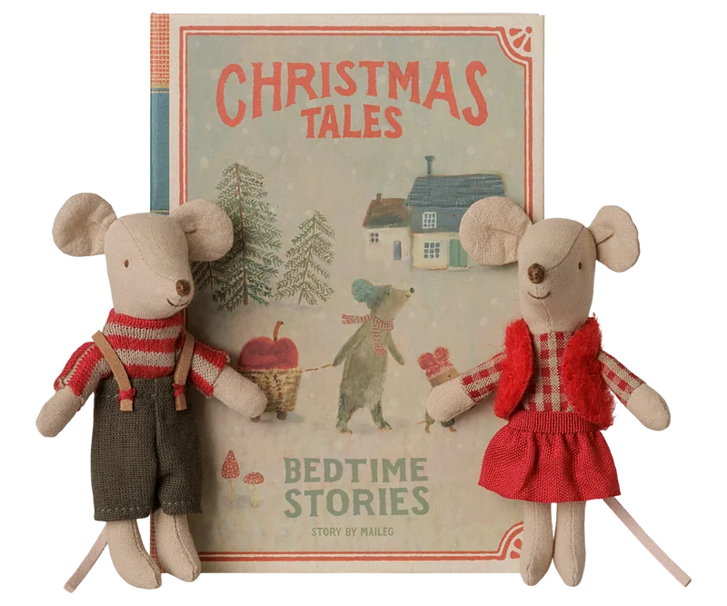 Christmas Twin Mice | Little Brother & Sister in Book