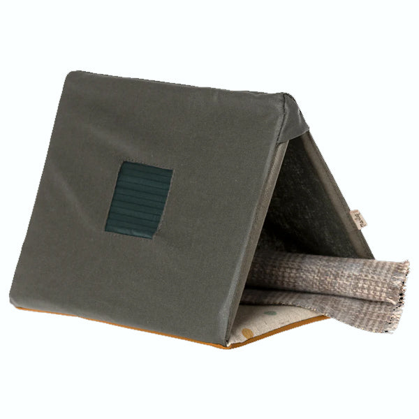 Single Mouse Tent